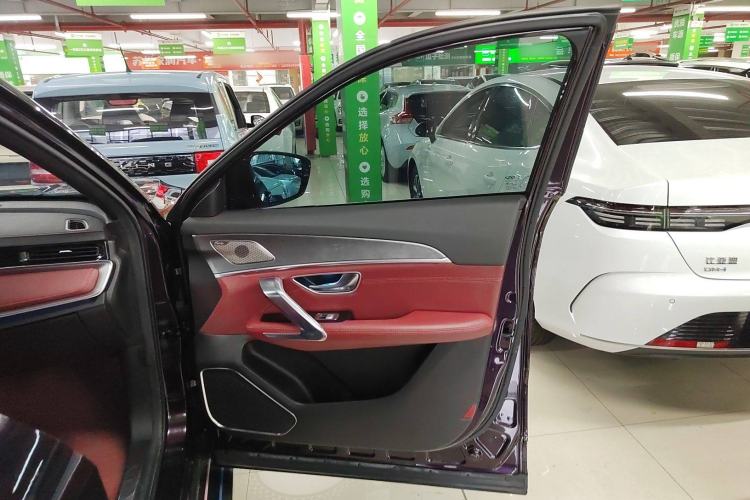 Used JETOUR X70 PLUS 2021 1.6T DCT 7-Seater Interior 5