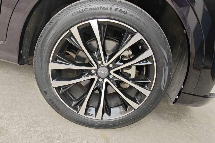 Used JETOUR X70 PLUS 2021 Revised Version 1.6T DCT 5-Seater Right Front Wheel Hub