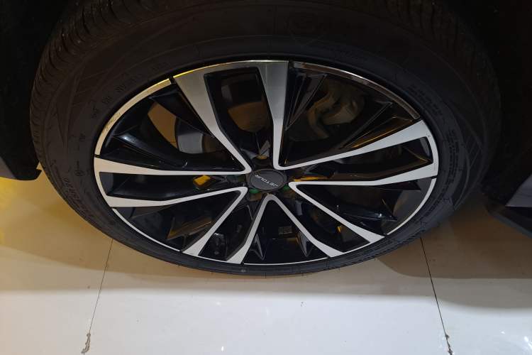 Used JETOUR X70 PLUS 2021 1.6T DCT Pro 7-seater Right Rear Wheel Hub