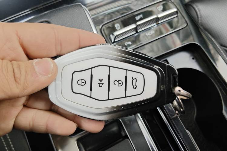 Used JETOUR X70 PLUS 2021 Revised Version 1.6T DCT 5-Seater Vehicle Key