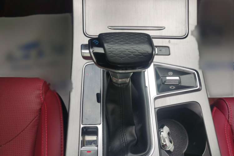 Used JETOUR X70 PLUS 2021 1.5T DCT Mountain 5-Seater Gear Lever