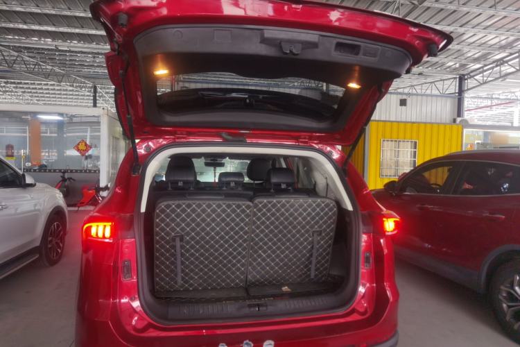 Used JETOUR X70 PLUS 2021 1.5T Manual Lin 7-Seater Trunk