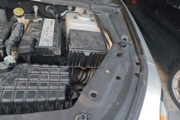 Used JETOUR X70 PLUS 2021 Zhuge 1.6T DCT Kongming 5-Seater Engine Bay Left