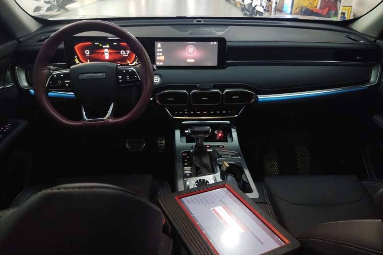 Used JETOUR X70 PLUS 2021 1.5T DCT Mountain 7-Seater Interior 2