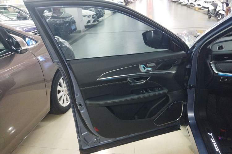 Used JETOUR X70 PLUS 2021 1.5T DCT Mountain 7-Seater Interior 7