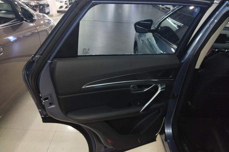 Used JETOUR X70 PLUS 2021 1.5T DCT Mountain 7-Seater Interior 8