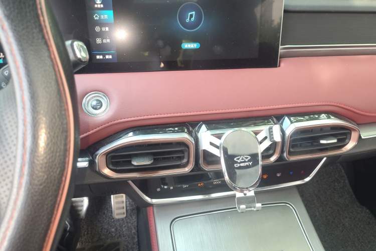 Used JETOUR X70 PLUS 2021 1.5T DCT Mountain 5-Seater Audio And AC Panel