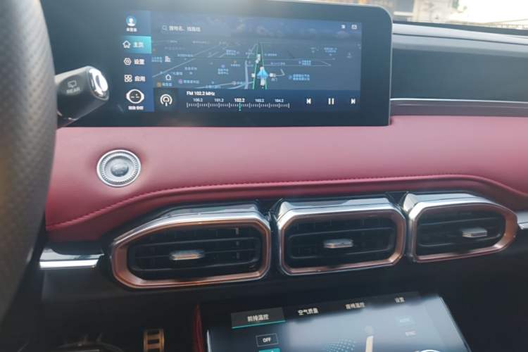 Used JETOUR X70 PLUS 2021 1.6T DCT Pro 7-seater Audio And AC Panel