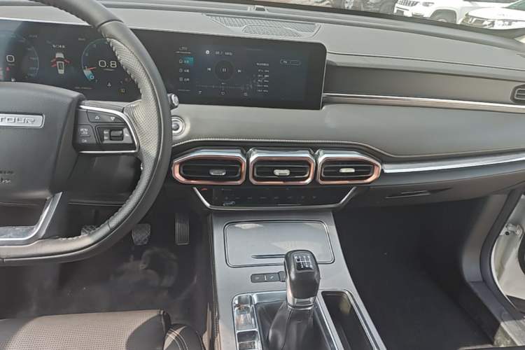 Used JETOUR X70 PLUS 2021 1.5T Manual Lin 5-Seater Audio And AC Panel