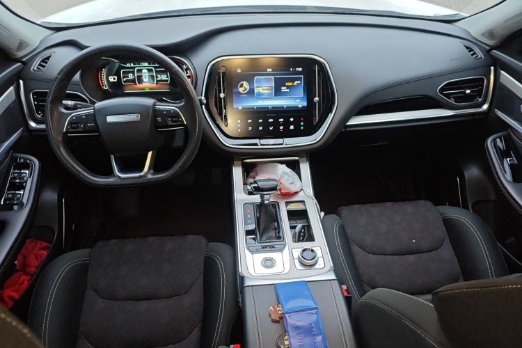 Used JETOUR X70 PLUS 2021 1.5T DCT Fire 7-Seater Center Console