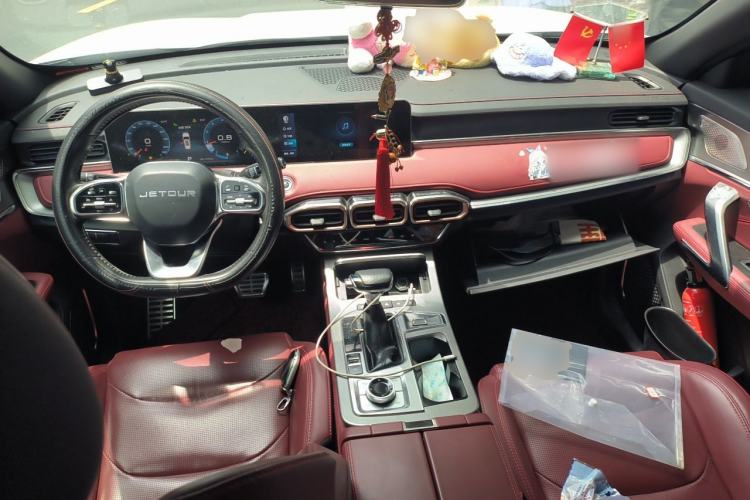 Used JETOUR X70 PLUS 2021 1.6T DCT Star 7-Seater Center Console