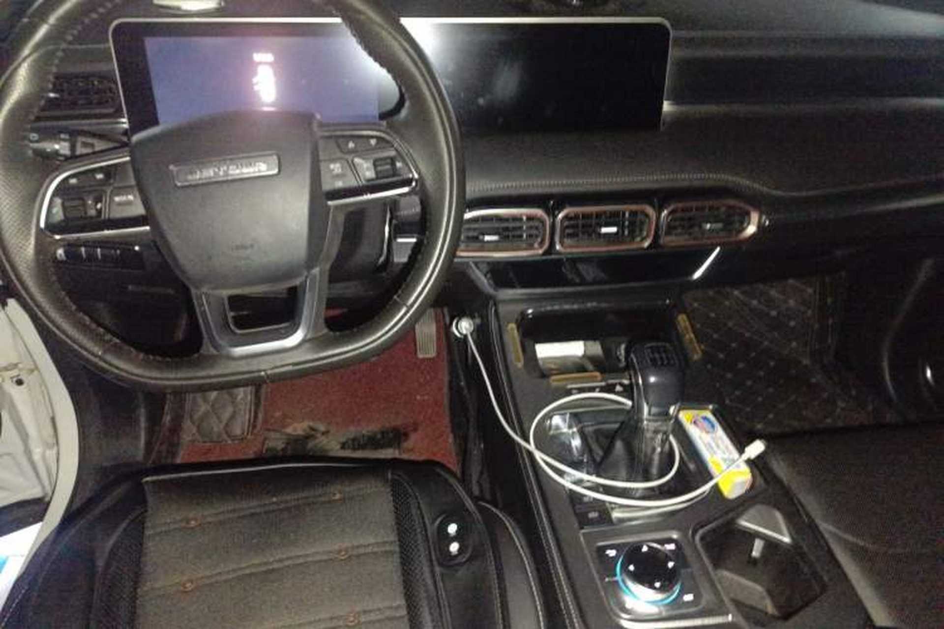 Used JETOUR X70 PLUS 2021 1.5T Manual Lin 5-Seater Center Console