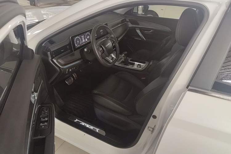 Used JETOUR X70 PLUS 2021 1.5T DCT Mountain 7-Seater Driver Seat