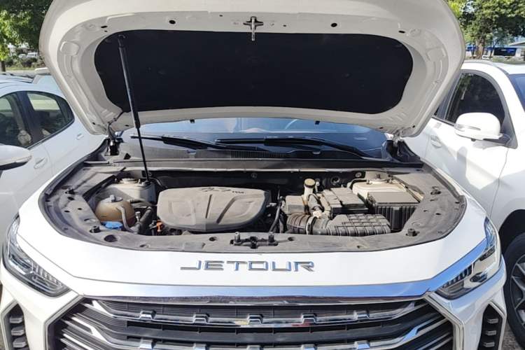 Used JETOUR X70 PLUS 2021 1.6T DCT Star 5-Seater Engine Bay