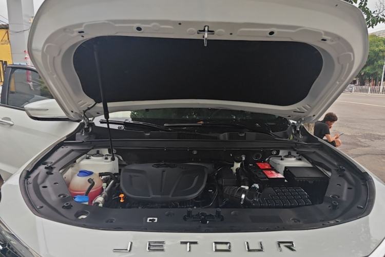 Used JETOUR X70 PLUS 2021 1.6T DCT 7-Seater Engine Bay