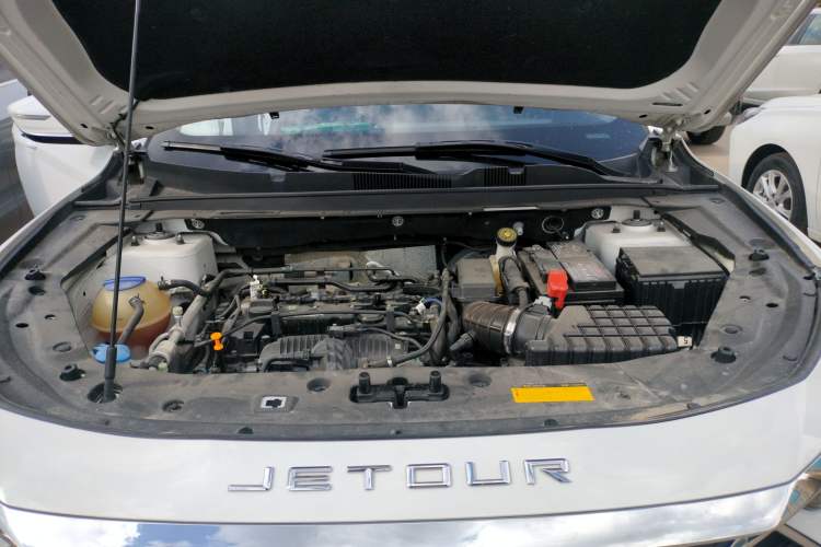 Used JETOUR X70 PLUS 2021 1.6T DCT Chen 7-seater Engine Bay