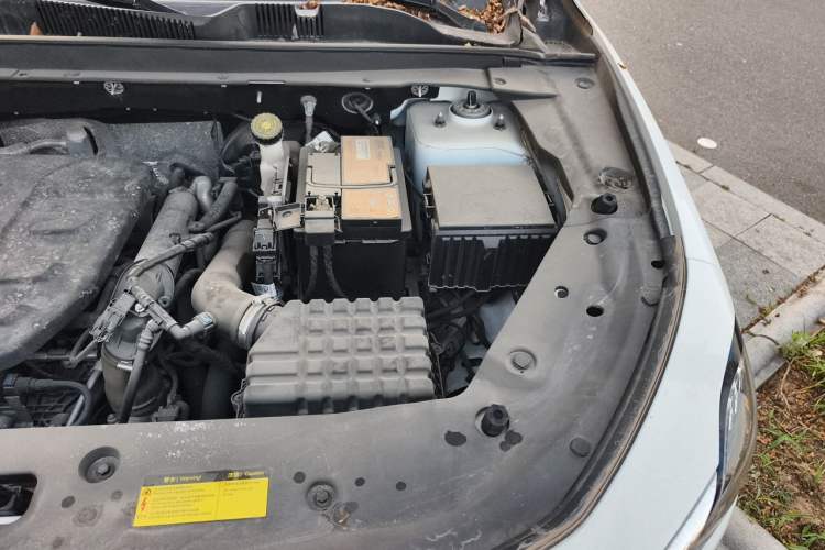 Used JETOUR X70 PLUS 2021 1.5T DCT Mountain 7-Seater Engine Bay Left