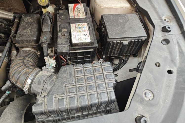 Used JETOUR X70 PLUS 2021 1.6T DCT 7-Seater Engine Bay Left