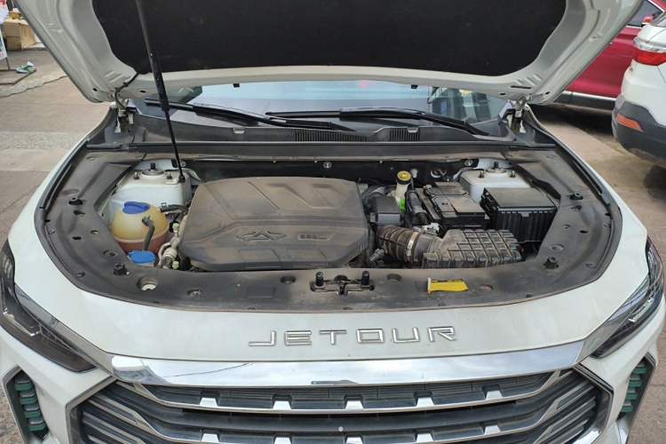 Used JETOUR X70 PLUS 2021 Zhuge 1.6T DCT Wuhou 5-Seater Engine Bay