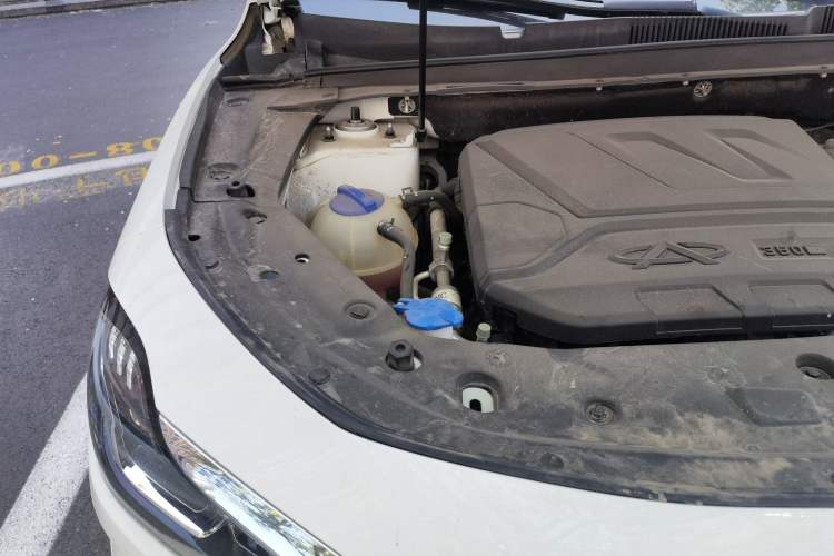 Used JETOUR X70 PLUS 2021 Zhuge 1.6T DCT Wuhou 5-Seater Engine Bay Right