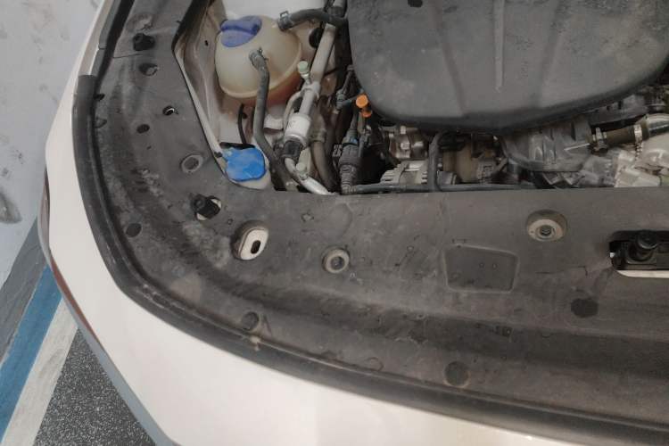 Used JETOUR X70 PLUS 2021 1.6T DCT Tian 7-seater Engine Bay Right