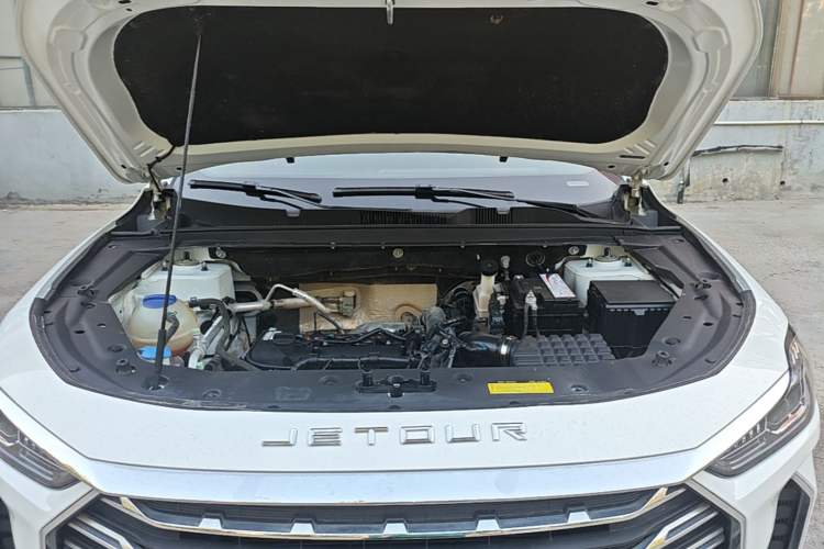 Used JETOUR X70 PLUS 2021 1.5T Manual Wind 5-Seater Engine Bay