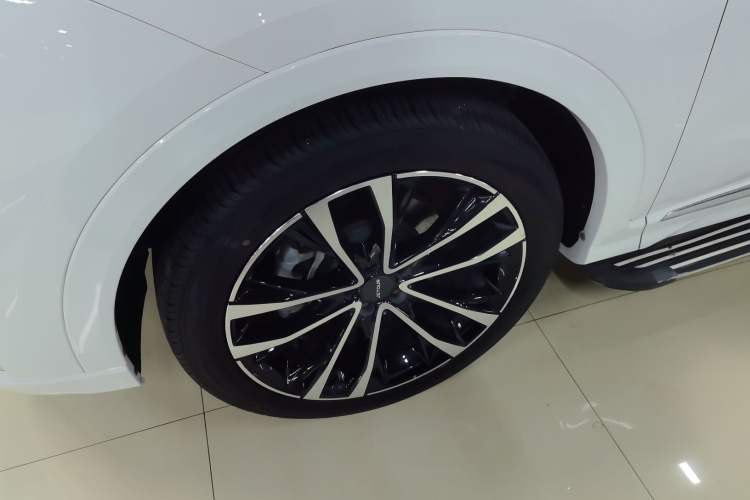 Used JETOUR X70 PLUS 2021 1.6T DCT Pro 7-seater Exterior 4