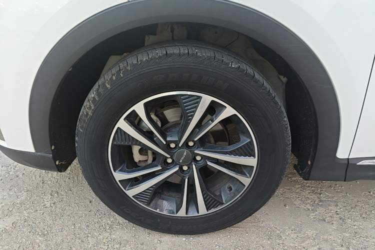 Used JETOUR X70 PLUS 2021 1.5T Manual Wind 5-Seater Exterior 4