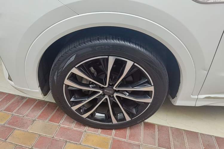 Used JETOUR X70 PLUS 2021 1.6T DCT Base 5-Seater Exterior 4