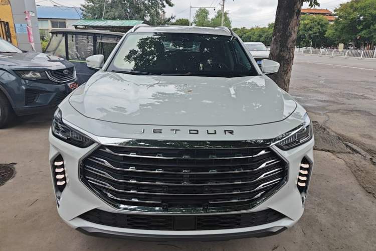 Used JETOUR X70 PLUS 2021 1.6T DCT 7-Seater Front