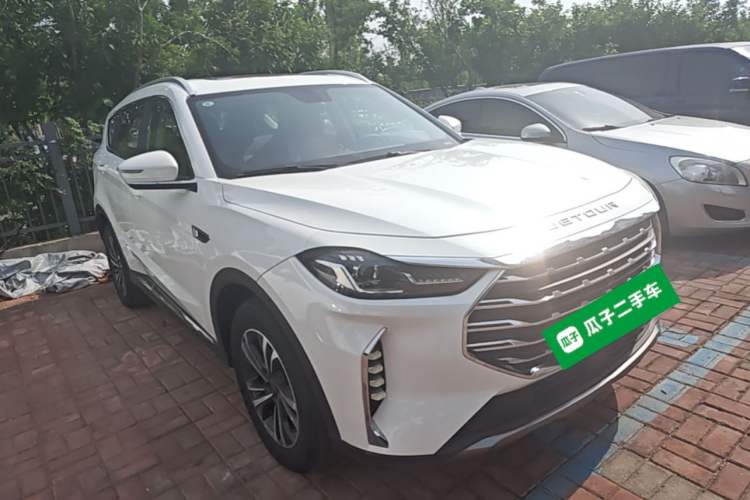 Used JETOUR X70 PLUS 2021 1.5T Manual Lin 5-Seater Front Right 45 Deg