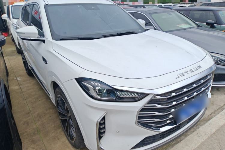 Used JETOUR X70 PLUS 2021 1.6T DCT Pro 5-Seater Front Right 45 Deg
