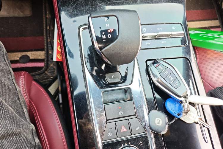 Used JETOUR X70 PLUS 2021 1.6T DCT Pro+ 5-Seater Gear Lever