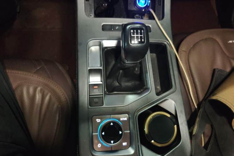 Used JETOUR X70 PLUS 2021 1.5T Manual Wind 7-Seater Gear Lever