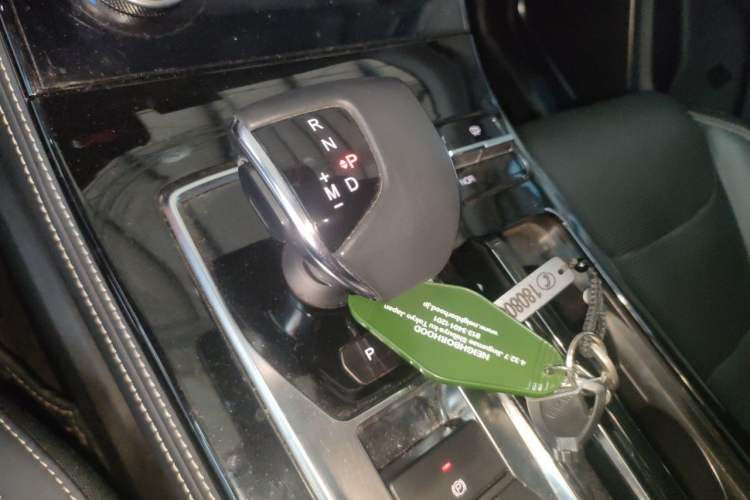 Used JETOUR X70 PLUS 2021 1.6T DCT Pro+ 7-Seater Gear Lever