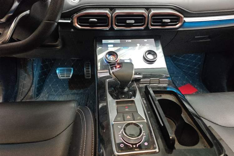 Used JETOUR X70 PLUS 2021 1.6T DCT 7-Seater Gear Lever