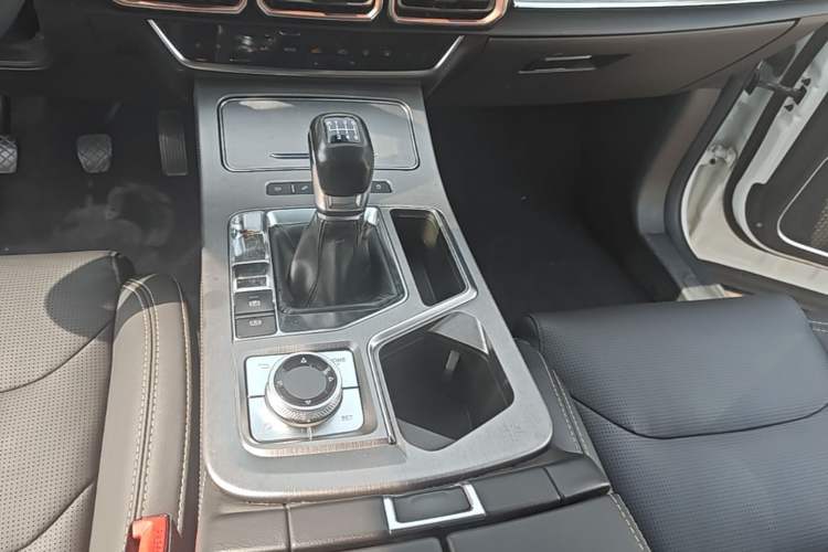 Used JETOUR X70 PLUS 2021 1.5T Manual Lin 5-Seater Gear Lever