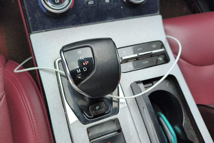 Used JETOUR X70 PLUS 2021 Zhuge 1.6T DCT Wuhou 5-Seater Gear Lever