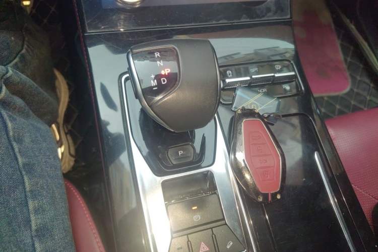 Used JETOUR X70 PLUS 2021 Zhuge 1.6T DCT Kongming 5-Seater Gear Lever