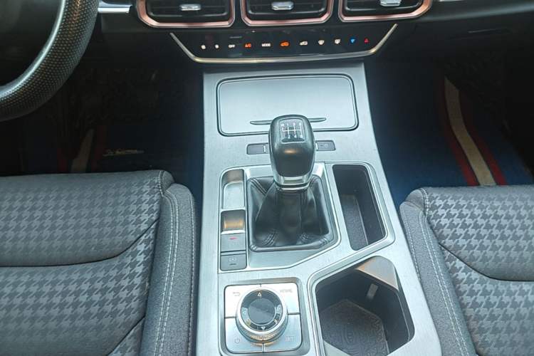 Used JETOUR X70 PLUS 2021 1.5T Manual Wind 5-Seater Gear Lever