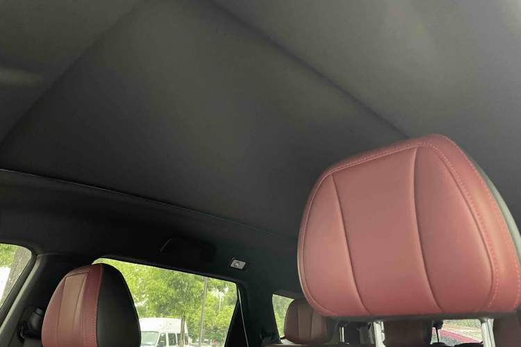 Used JETOUR X70 PLUS 2021 1.6T DCT Pro+ 7-Seater Headliner