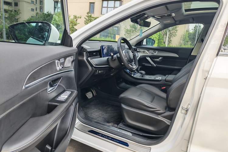 Used JETOUR X70 PLUS 2021 1.6T DCT Pro 5-Seater Interior 1
