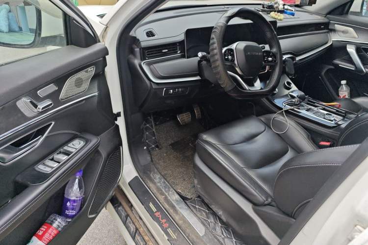 Used JETOUR X70 PLUS 2021 1.6T DCT 7-Seater Interior 3