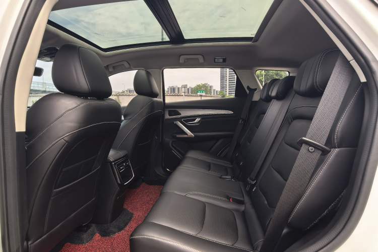 Used JETOUR X70 PLUS 2021 1.5T Manual Lin 5-Seater Interior 4