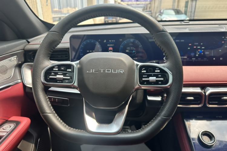 Used JETOUR X70 PLUS 2021 1.6T DCT Base 5-Seater Interior 9
