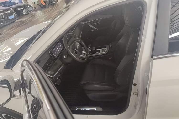 Used JETOUR X70 PLUS 2021 1.5T DCT Mountain 7-Seater Left Front Seat