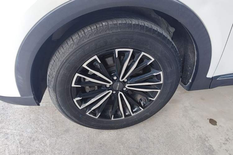 Used JETOUR X70 PLUS 2021 Revised Version 1.5T DCT ShanPRO 5-Seater Left Front Wheel Hub