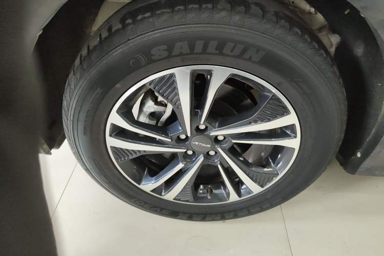 Used JETOUR X70 PLUS 2021 1.6T DCT Star 7-Seater Left Front Wheel Hub