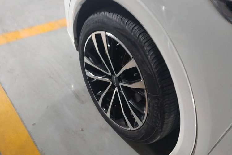 Used JETOUR X70 PLUS 2021 1.6T DCT Base 5-Seater Left Front Wheel Hub