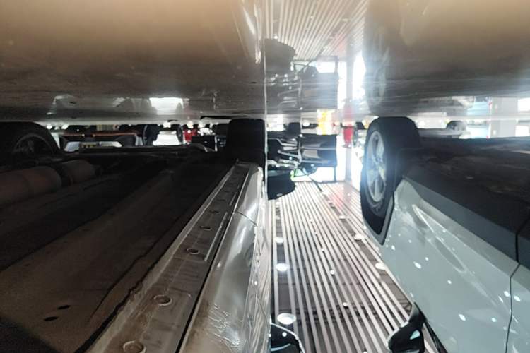 Used JETOUR X70 PLUS 2021 1.6T DCT Pro 7-seater Left Side Sill